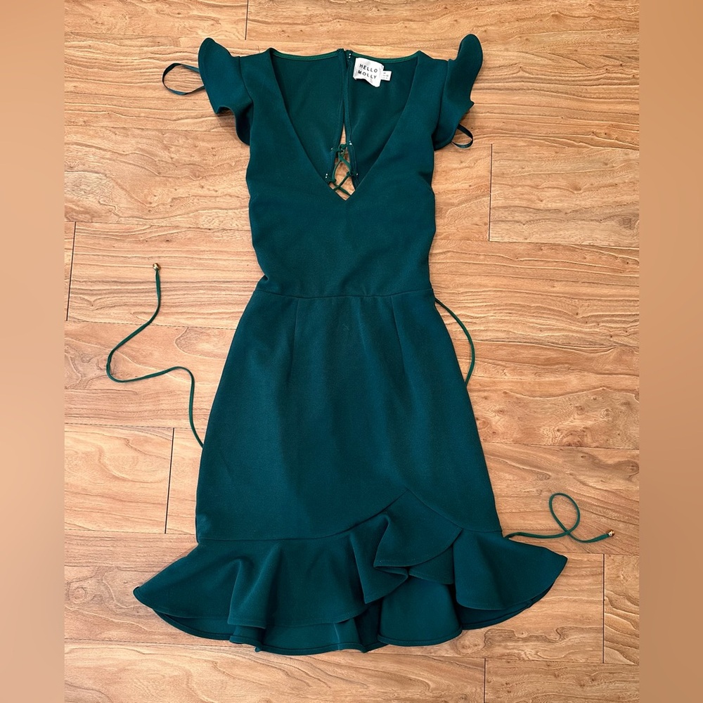 Hello Molly green fitted dress, size medium.
